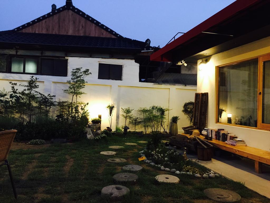 Indigo Hanok Pensión Jeonju Habitación foto